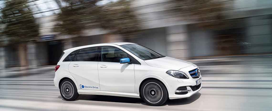 بررسی مرسدس بنز B250-03