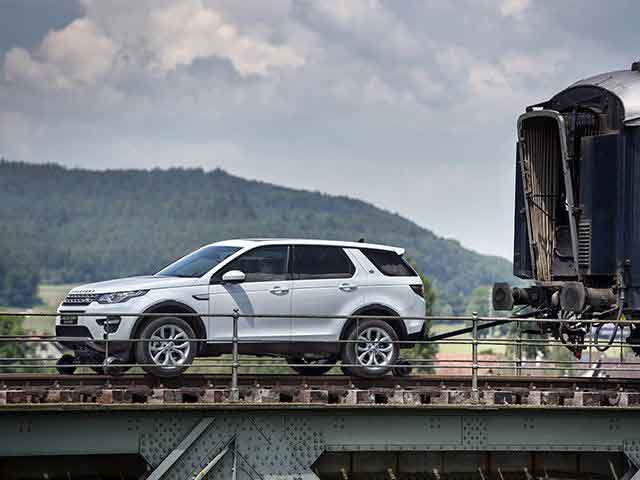 لندروور دیسکاوری، یک لوکوموتیو واقعی!