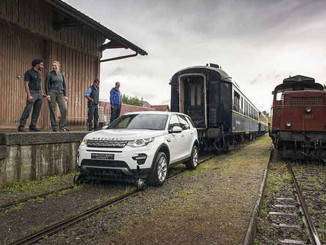 لندروور دیسکاوری، یک لوکوموتیو واقعی!