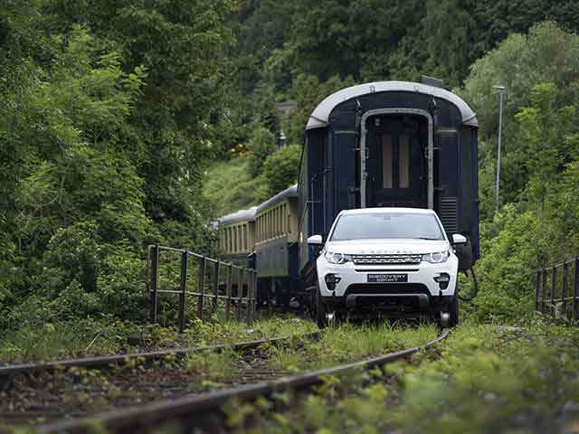 لندروور دیسکاوری، یک لوکوموتیو واقعی!