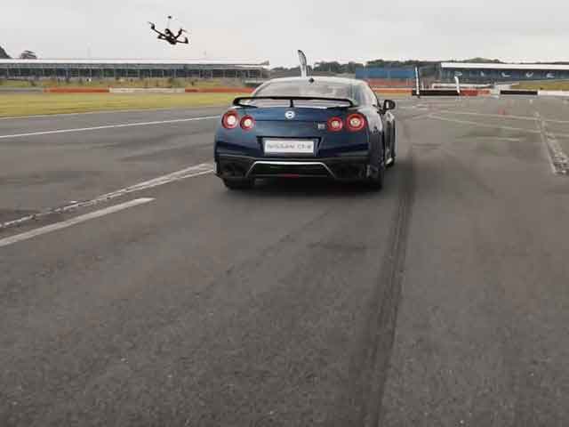 نیسان GT-R
