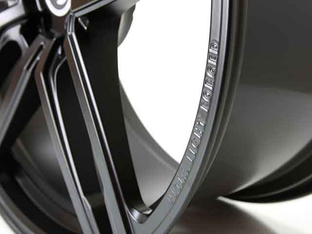 بی ام و M4 GTS-05