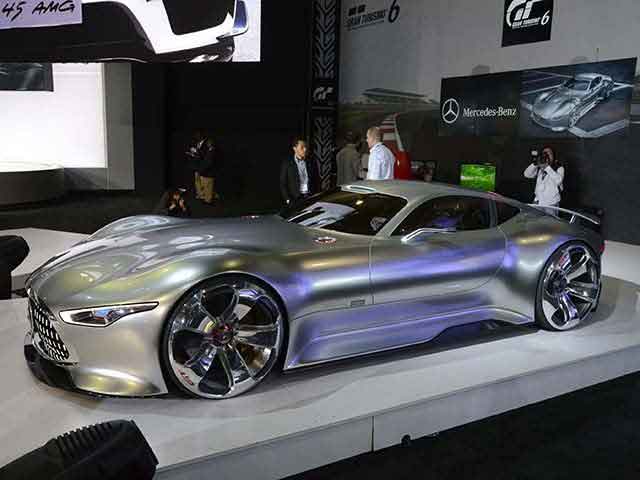مرسدس بنز AMG-06