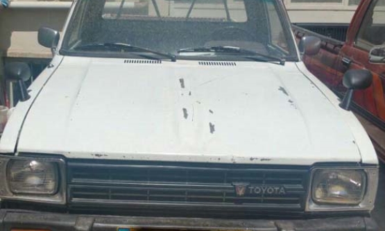 1983,تویوتا,هایلوکس تک کابین