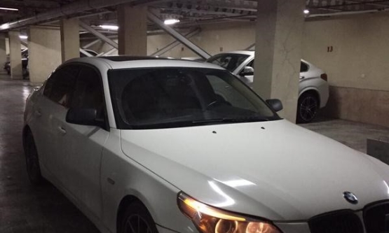 2005,ب ام و,520i