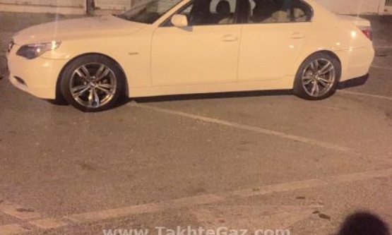 2008,ب ام و,520i