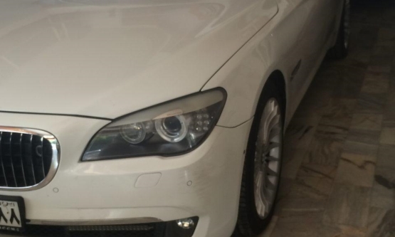 2010,ب ام و,750i