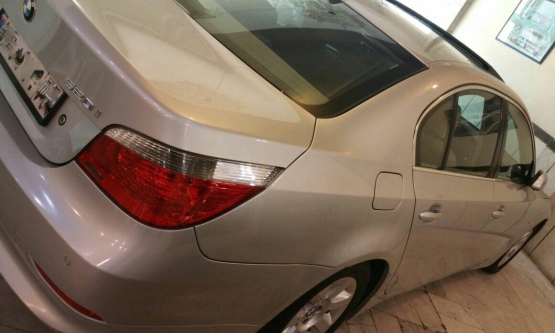 2005,ب ام و,520i